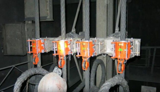 巴甫洛格勒采矿提升绳